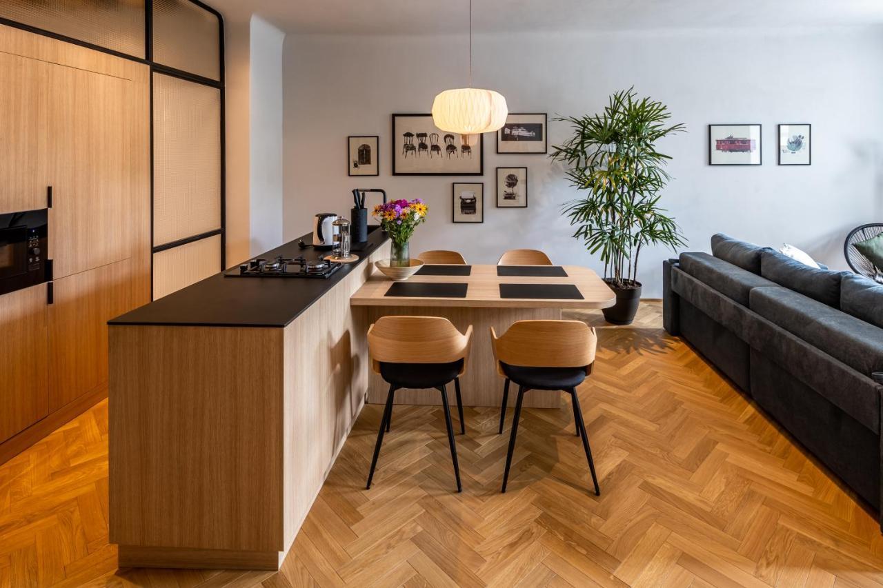 Onlviv Apartments Rynok Square 18/2 Zewnętrze zdjęcie