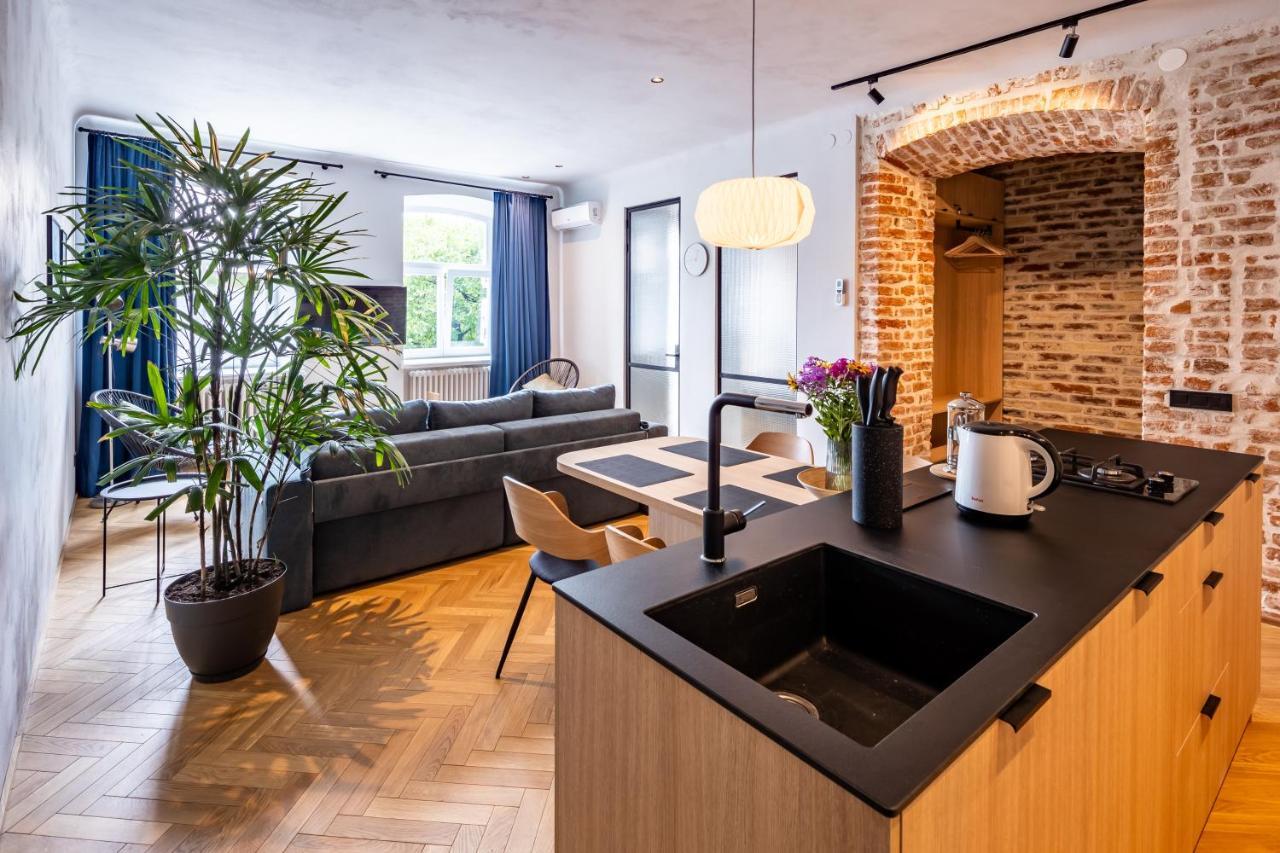 Onlviv Apartments Rynok Square 18/2 Zewnętrze zdjęcie